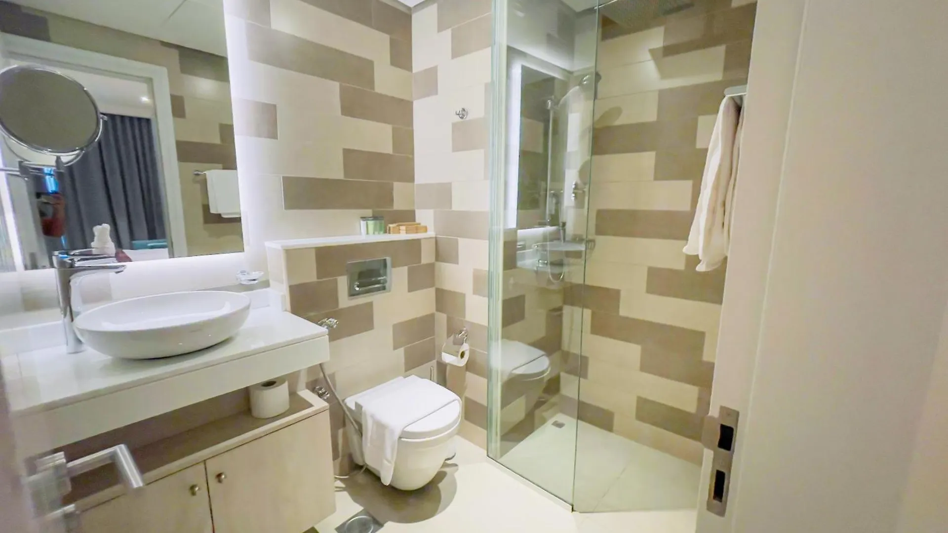Vserve Comfy & Relaxing 1 Bdr Retreat At The Palm Dubai United Arab Emirates